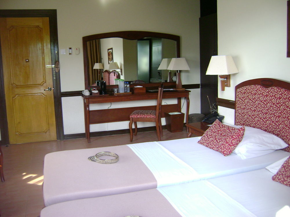 G'S Grand Resort And Convention Center Panglao City Exterior foto
