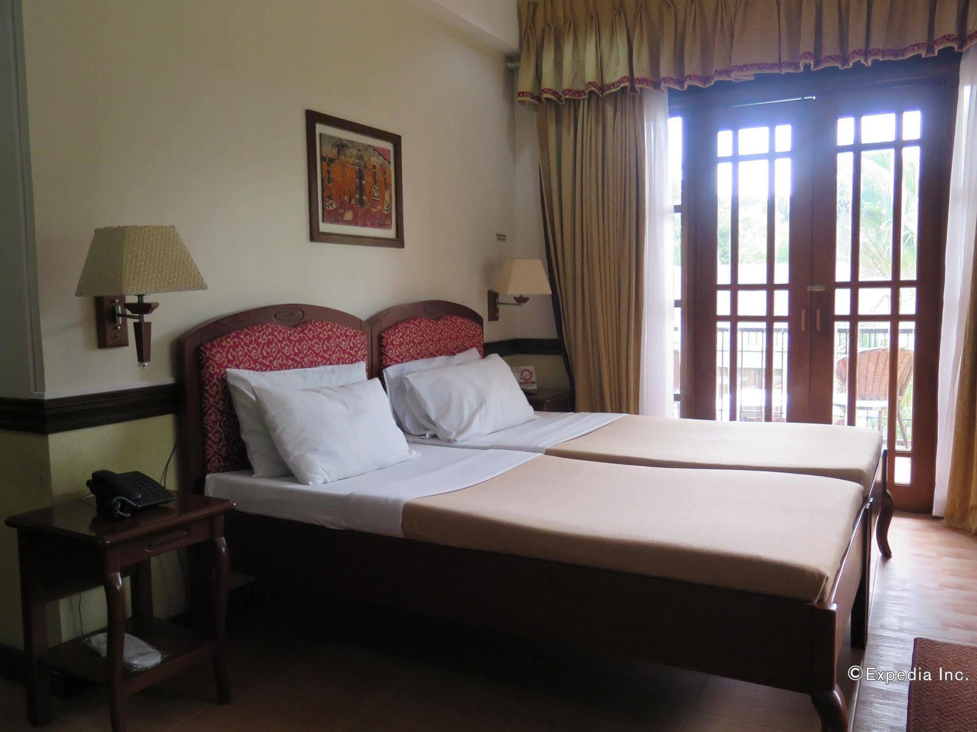 G'S Grand Resort And Convention Center Panglao City Exterior foto
